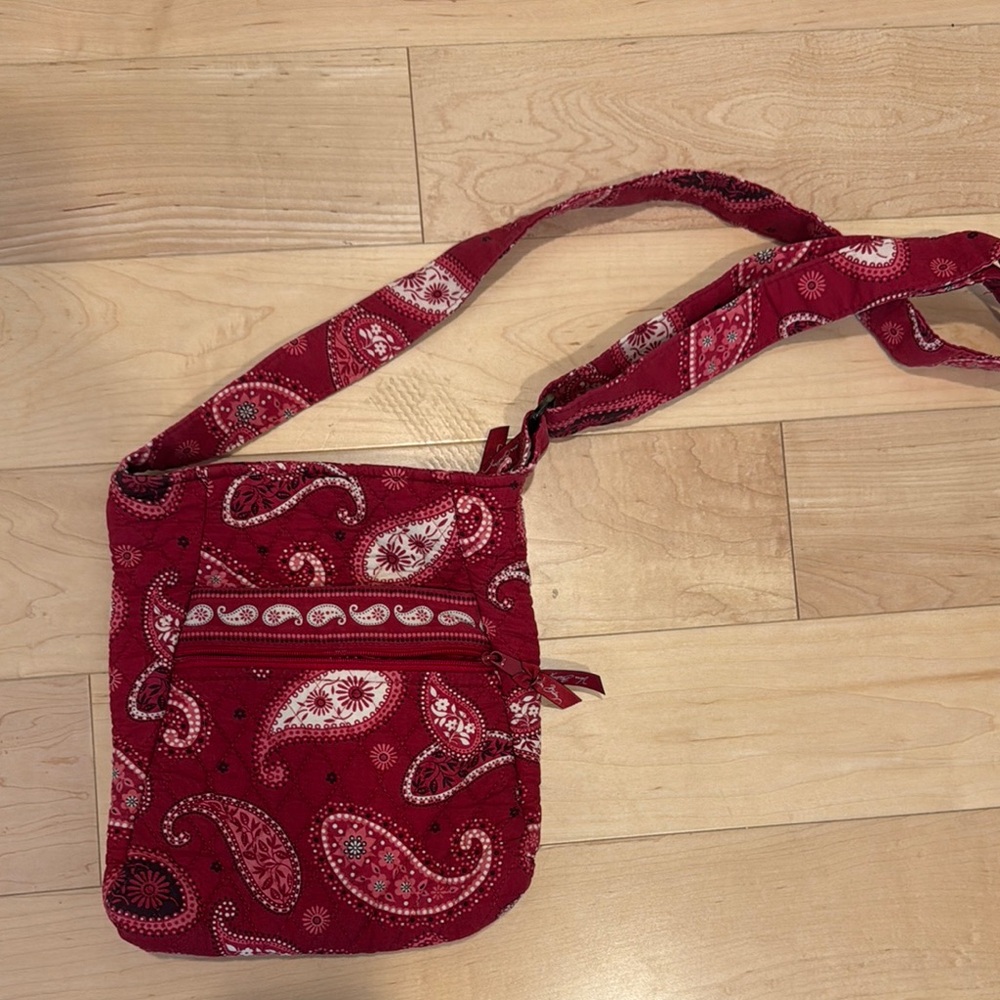 Very Bradley Red Shoulder Bag
